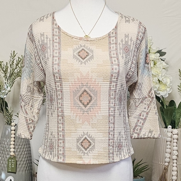 BLU PLANET | Southwestern Motif Textured KNIT CROP TOP - Picture 5 of 15